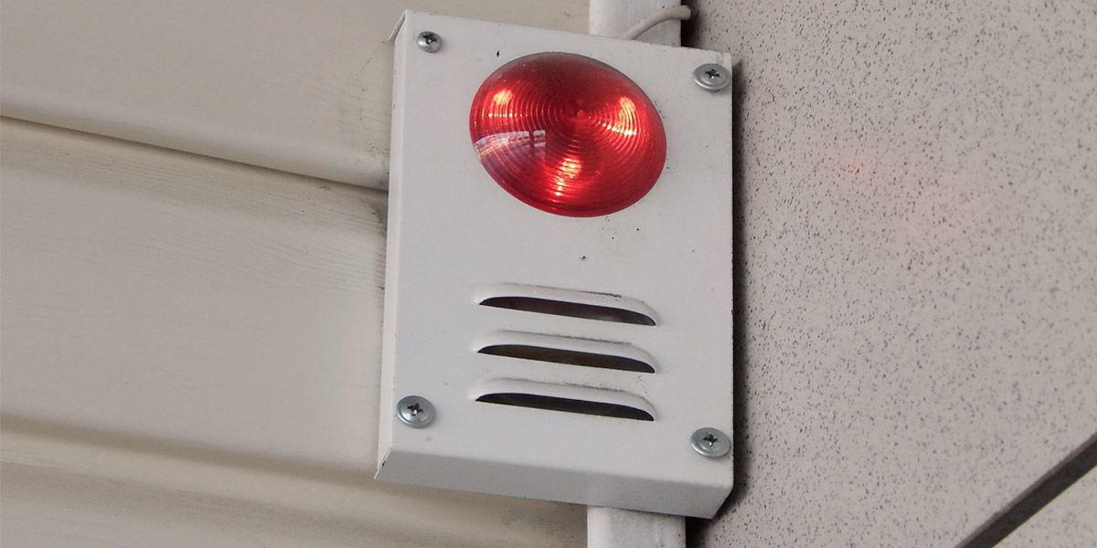 Школьная пожарная сигнализация. Оповещатель комбинированный светозвуковой Маяк 220 КПМ 1. Призма-200 Оповещатель светозвуковой. Оповещатель светозвуковой, адресный ОПОП 124-r3 (бело-красный).